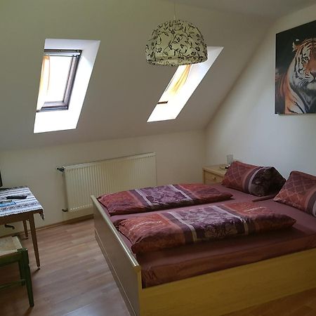 Pension-Puttlachtal Поттенштайн Номер фото